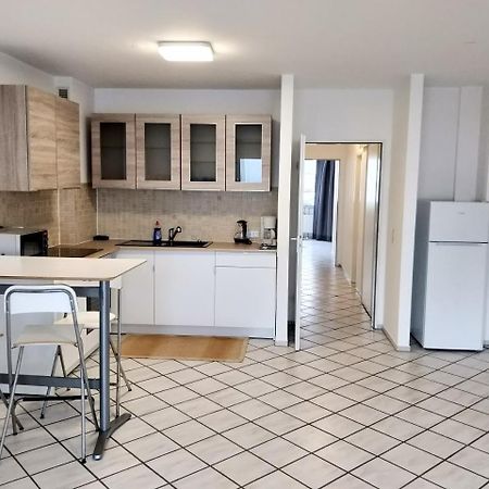 Apartamento Avi Deluxe Altstadt Apart Düsseldorf Exterior foto