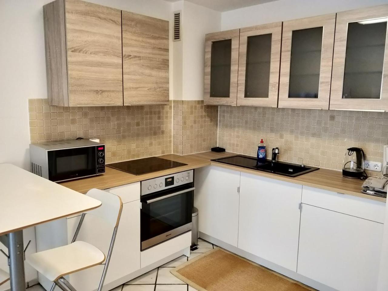Apartamento Avi Deluxe Altstadt Apart Düsseldorf Exterior foto