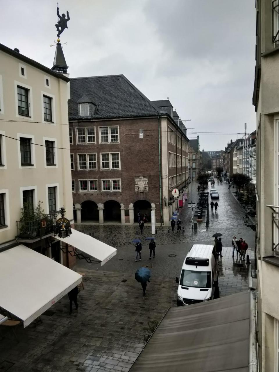Apartamento Avi Deluxe Altstadt Apart Düsseldorf Exterior foto